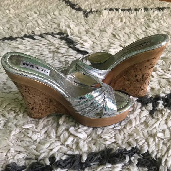 Y2K Steve Madden Silver Metallic Wedges sz 8 - Picture 5 of 7